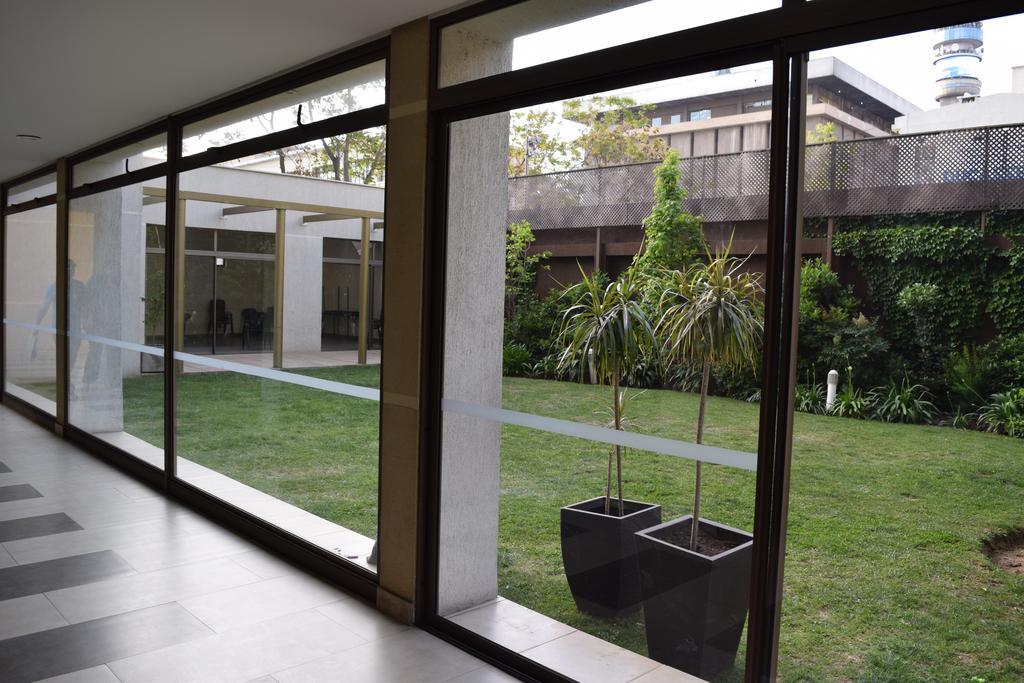 Sys Suites Lord Cochrane Santiago Exterior photo